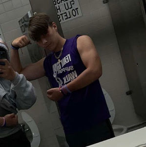 Meet your Posher, Nico